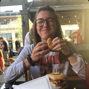 Meet your Posher, Lauryn